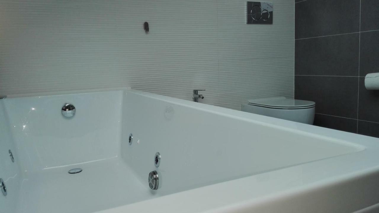 Tivoli Shortlets - Catania Hotell San Gregorio di Catania Exteriör bild